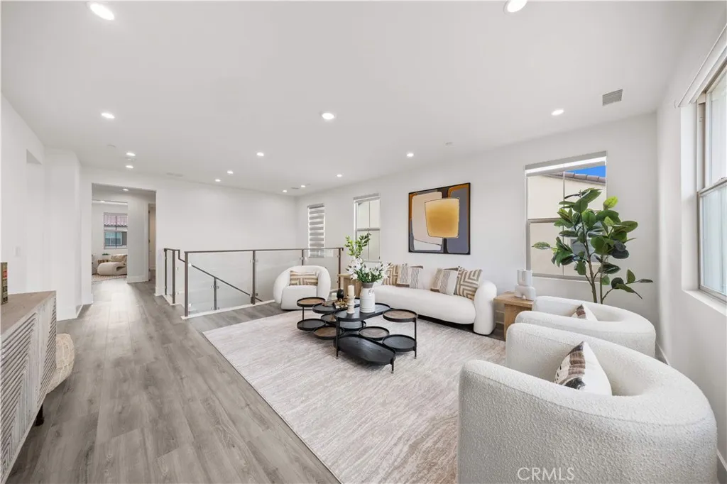 59 Longchamp, Irvine, California 92602 home-pic-10